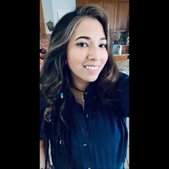 Meet your Posher, Faizah - Picture 1 of 1